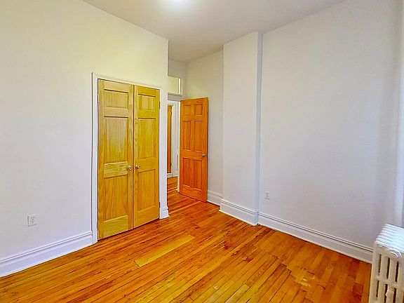 3rd image of 346 E 20th St APT 3