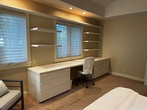Large Built in Desk in Bedroom with 6 Drawers