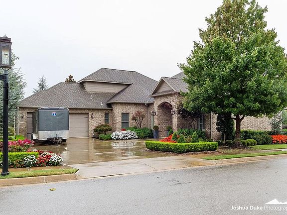 2nd image of 5394 Cordell Dr