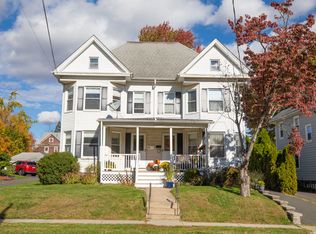 96 Meadowbrook Rd, West Hartford, CT 06107