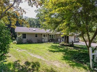 22 Round Table Rd, New Milford, CT 06776