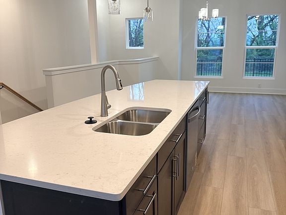 5th image of 522 Cityscape Dr Lot 10