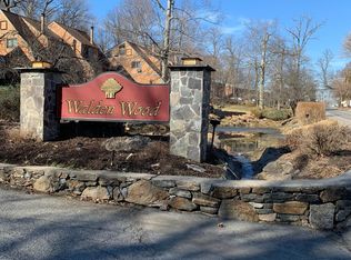 24 Round Hill Rd, Dobbs Ferry, NY 10522