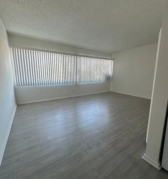 1519 Stoner Ave #5 — Photo 6
