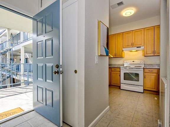 3rd image of 4671 Albany Cir APT 129