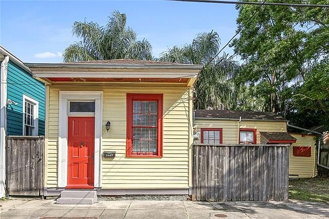 1st image of 3245 Constance St