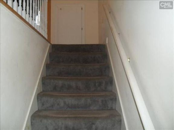 4th image of 1026 Majestic Cir