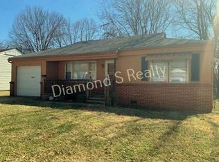 206 E Lindberg St, Springfield, MO 65807