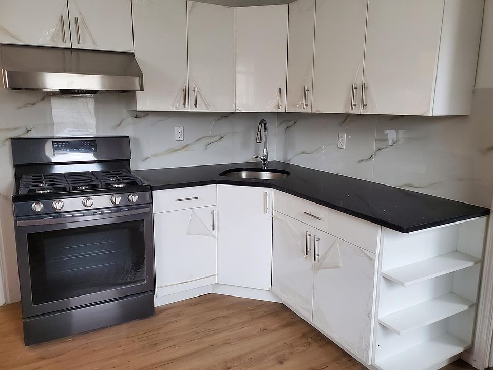 1st image of 4329 Bowne St Floor 2