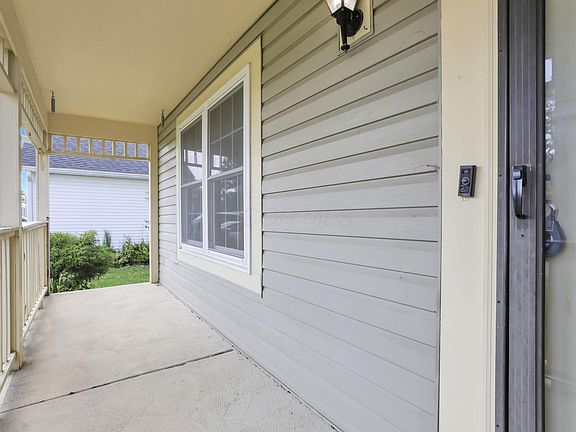 2nd image of 5892 Snowdrop Ave