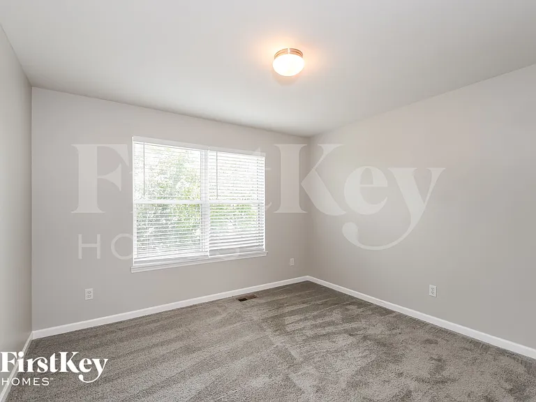 106 Stewart Springs Dr — Photo 12