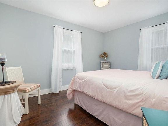 5th image of 12817 12th St #0