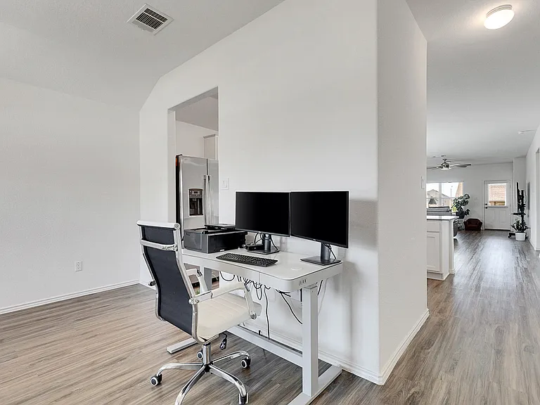 6444 Turin Ln — Photo 3
