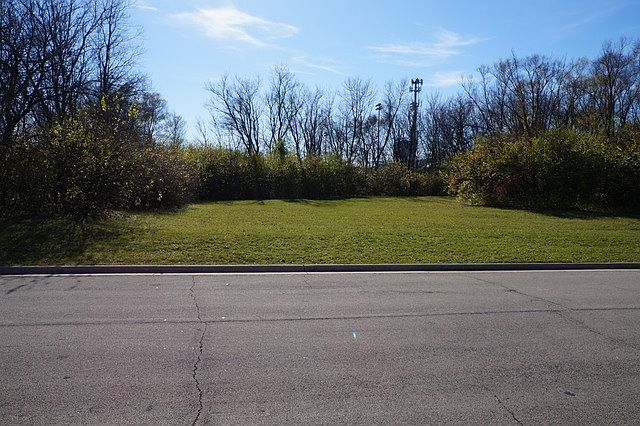 1st image of 5573 Northcliffe Ln