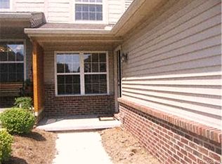2674 Kerria Dr, Howell, MI 48855