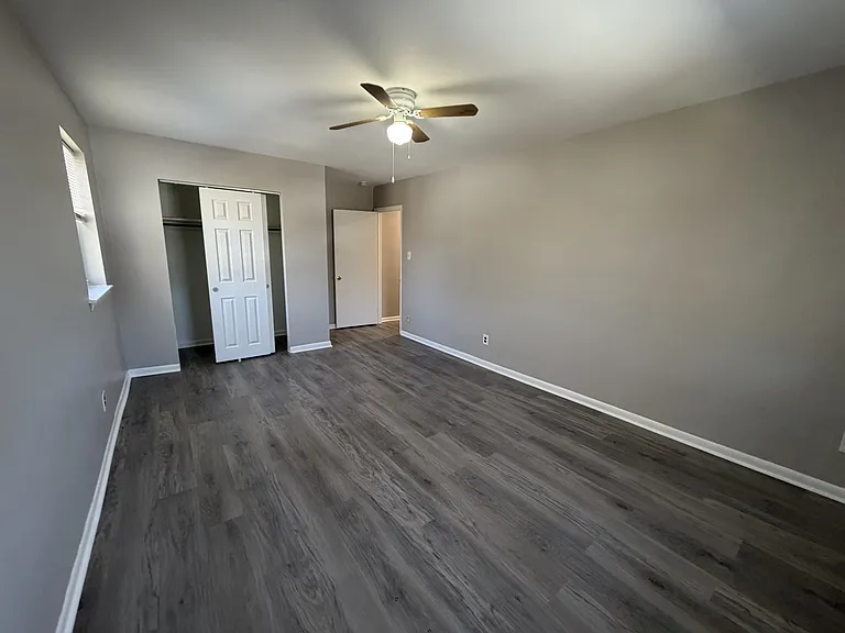 105 Lincoln St — Photo 13