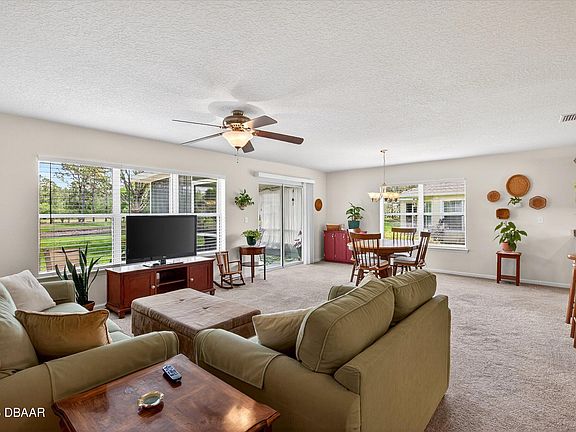 4th image of 261 Bayberry Lakes Blvd