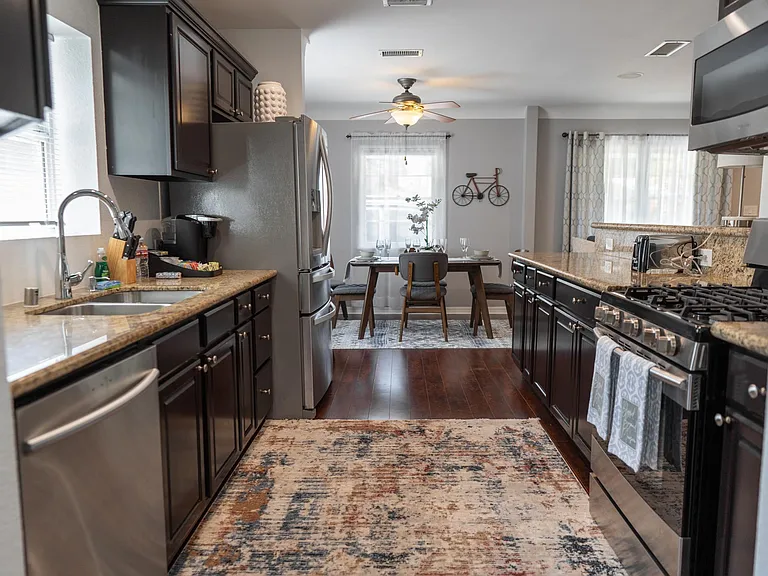 10809 Hartsook St #F — Photo 5