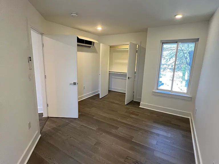 25 Eleanor St #206 — Photo 6