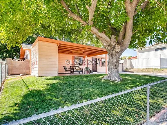 3rd image of 4713 Terra Linda Ave