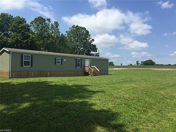 2nd image of 11675 Locust Dr