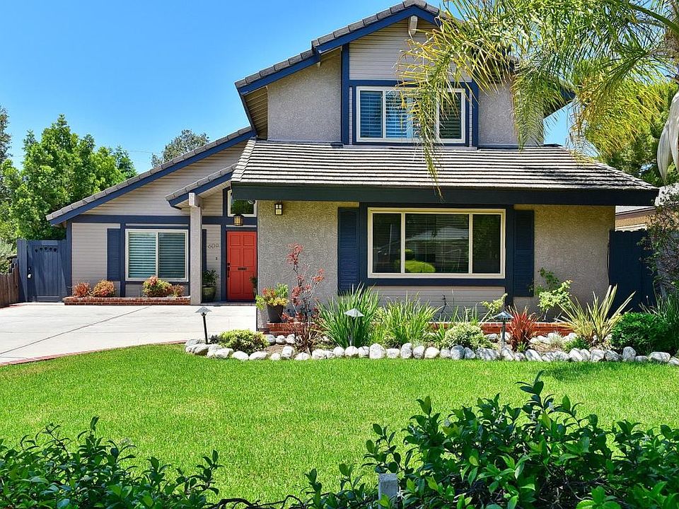 1st image of 609 N Sunnyslope Ave