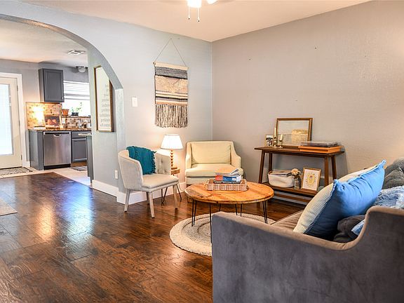 5th image of 608 Terrace Dr