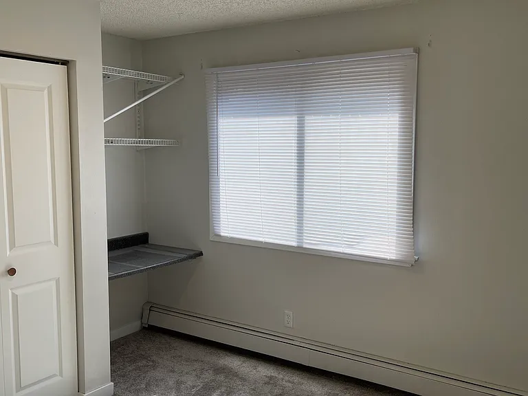 19 E Burlington St #108S — Photo 11