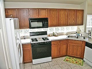 4th image of 5819 Hawkwood Ct