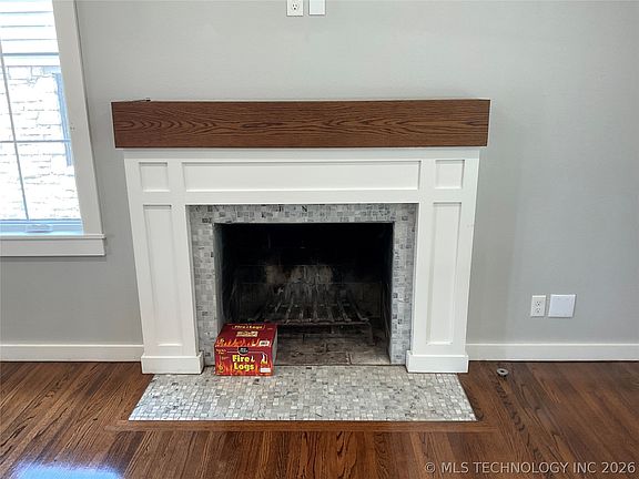 4th image of 2612 E 19th St