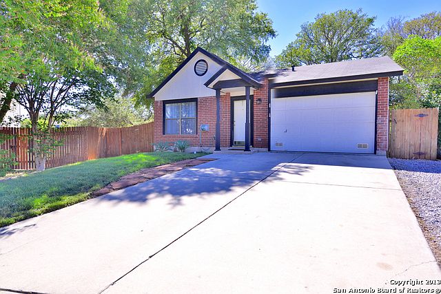 1st image of 12707 Huntsman View Dr