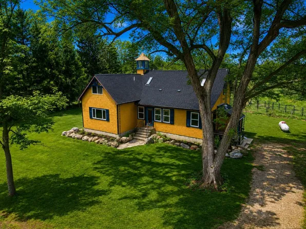 8839 Petz Rd, Imlay City, MI 48444