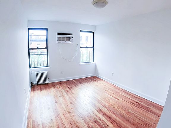 5th image of 502 E 12th St APT 8