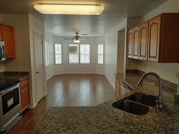 5th image of 3004 W Dunbar Dr