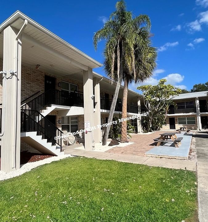 1st image of 600 Wildwood Way APT 207