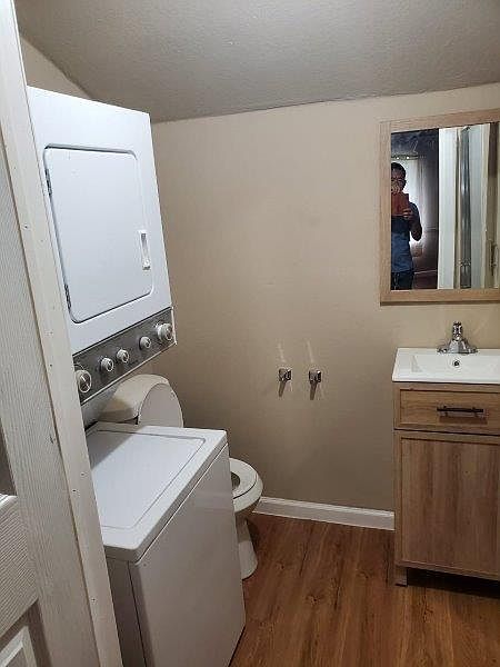 1st image of 5915 Southgood St