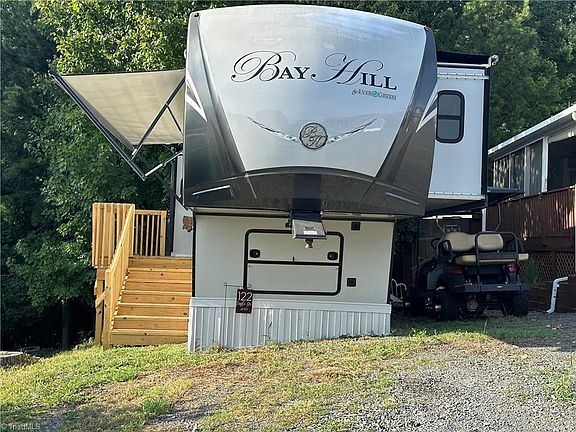 2nd image of 122 Eagle Dr