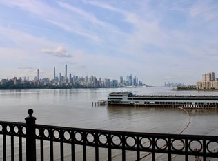 6315 City Pl #6315, Edgewater, NJ 07020