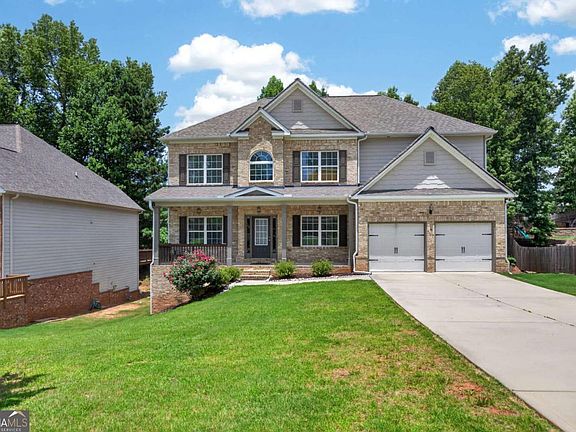 3rd image of 114 River Birch Dr