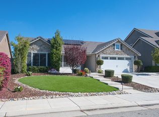 493 S Crescent Ln, Madera, CA 93636