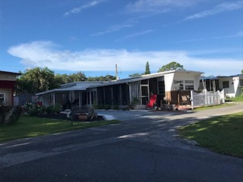 1st image of 1208 Lee St #134