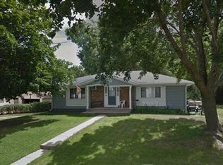 697-699 W Ladd Ln, Edgerton, WI 53534