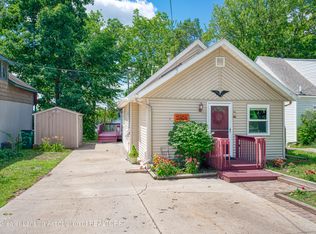 15464 Park Lake Rd, East Lansing, MI 48823