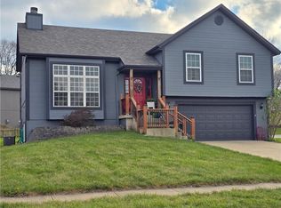 20855 W 227th St, Spring Hill, KS 66083