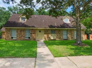 201 Cedar Ln, Seabrook, TX 77586