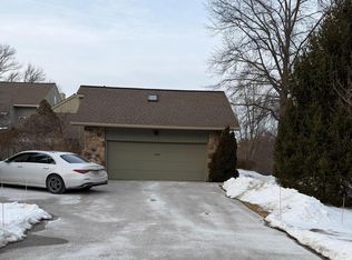 1062 Broadmoor Rd, Bryn Mawr, PA 19010