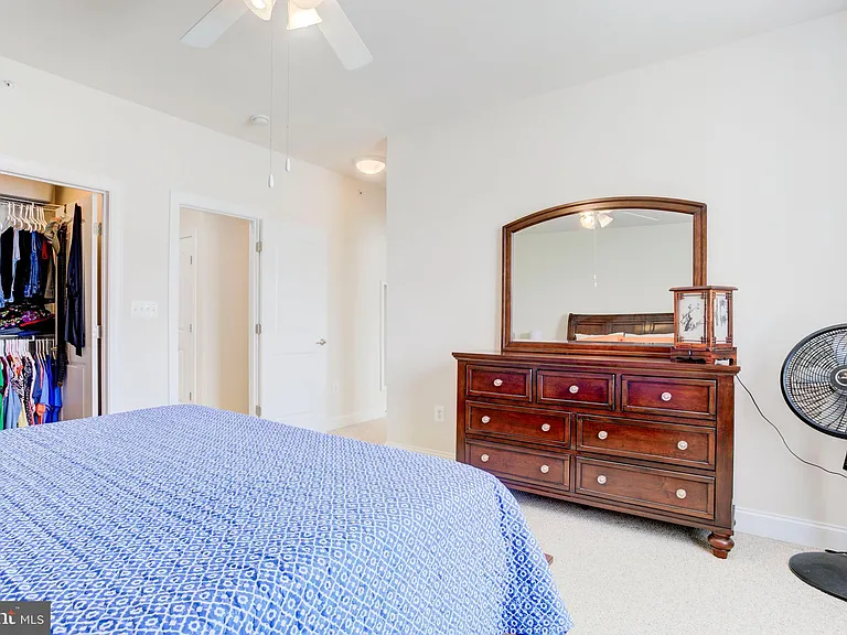 15160 Kentshire Dr — Photo 25