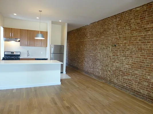 Rented by Bohemia Realty Group | media 22