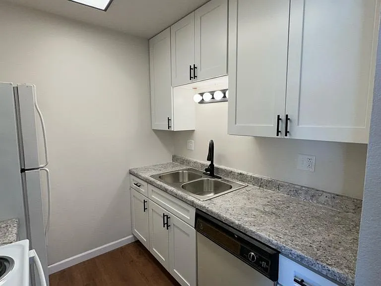 1001 N Church St #C — Photo 5