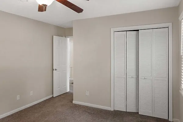 715 Cool Brook Ct — Photo 17